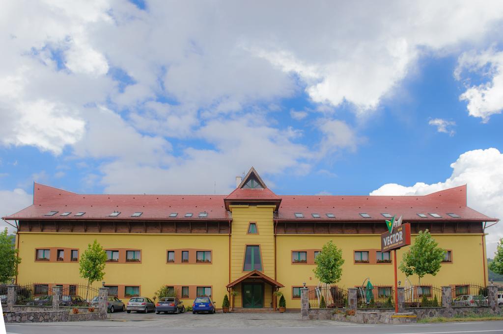 Motel Vector Găeşti Exterior foto